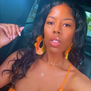 Meet your Posher, Myah